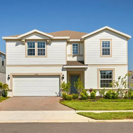 10 Bedrooms - 8 Bathrooms - Windsor Cay 16280Sk